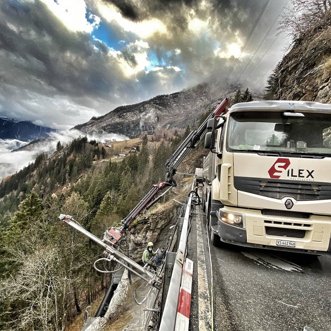 129819844 2909617152475045 5575297343812061520 N